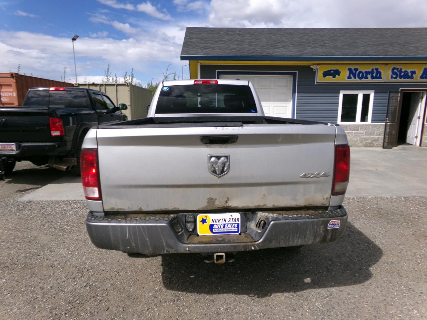 2011 Dodge Ram 2500 Power Wagon Crew Cab 4WD (3D7TT2CT5BG) with an 5.7L V8 OHV 16V engine, located at 2630 Philips Field Rd., Fairbanks, AK, 99709, (907) 458-0593, 64.848068, -147.780609- Photo#3