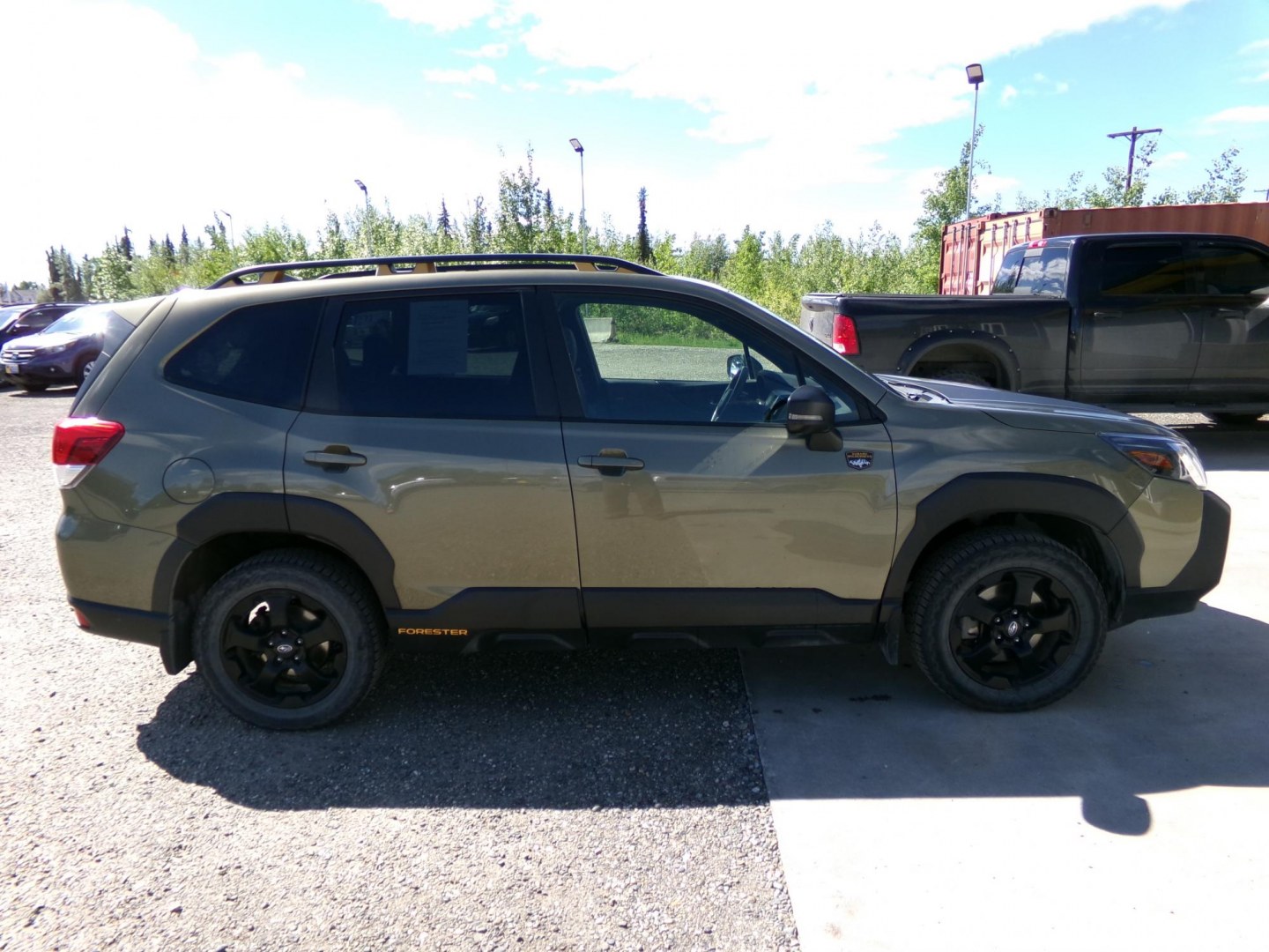 2022 Green Subaru Forester Sport (JF2SKAMC9NH) with an 2.5L H4 SOHC 16V engine, CVT transmission, located at 2630 Philips Field Rd., Fairbanks, AK, 99709, (907) 458-0593, 64.848068, -147.780609- Photo#2