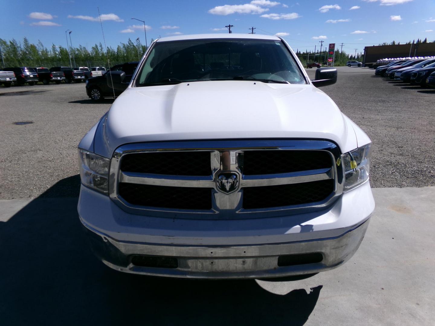 2017 White Dodge 1500 SLT Quad Cab 4WD (1C6RR7GGXHS) with an 3.6L V6 DOHC 24V FFV engine, 8A transmission, located at 2630 Philips Field Rd., Fairbanks, AK, 99709, (907) 458-0593, 64.848068, -147.780609 - Photo#1