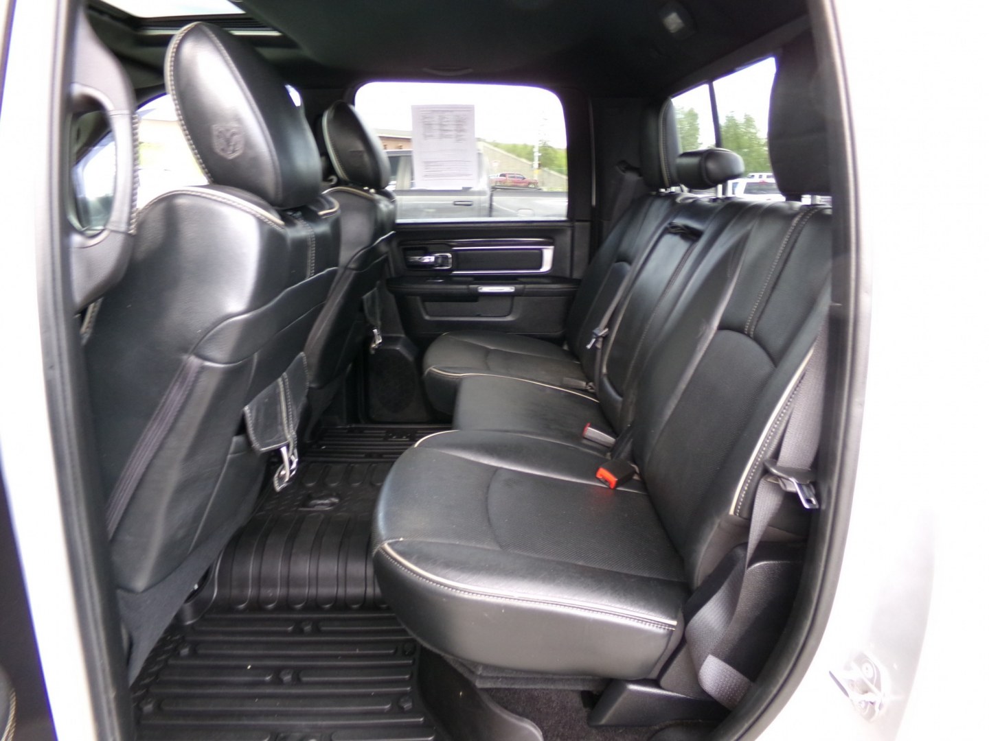 2016 Silver Dodge 1500 Longhorn Crew Cab SWB 4WD (1C6RR7PT6GS) with an 5.7L V8 OHV 16V engine, 6A transmission, located at 2630 Philips Field Rd., Fairbanks, AK, 99709, (907) 458-0593, 64.848068, -147.780609- Photo#5