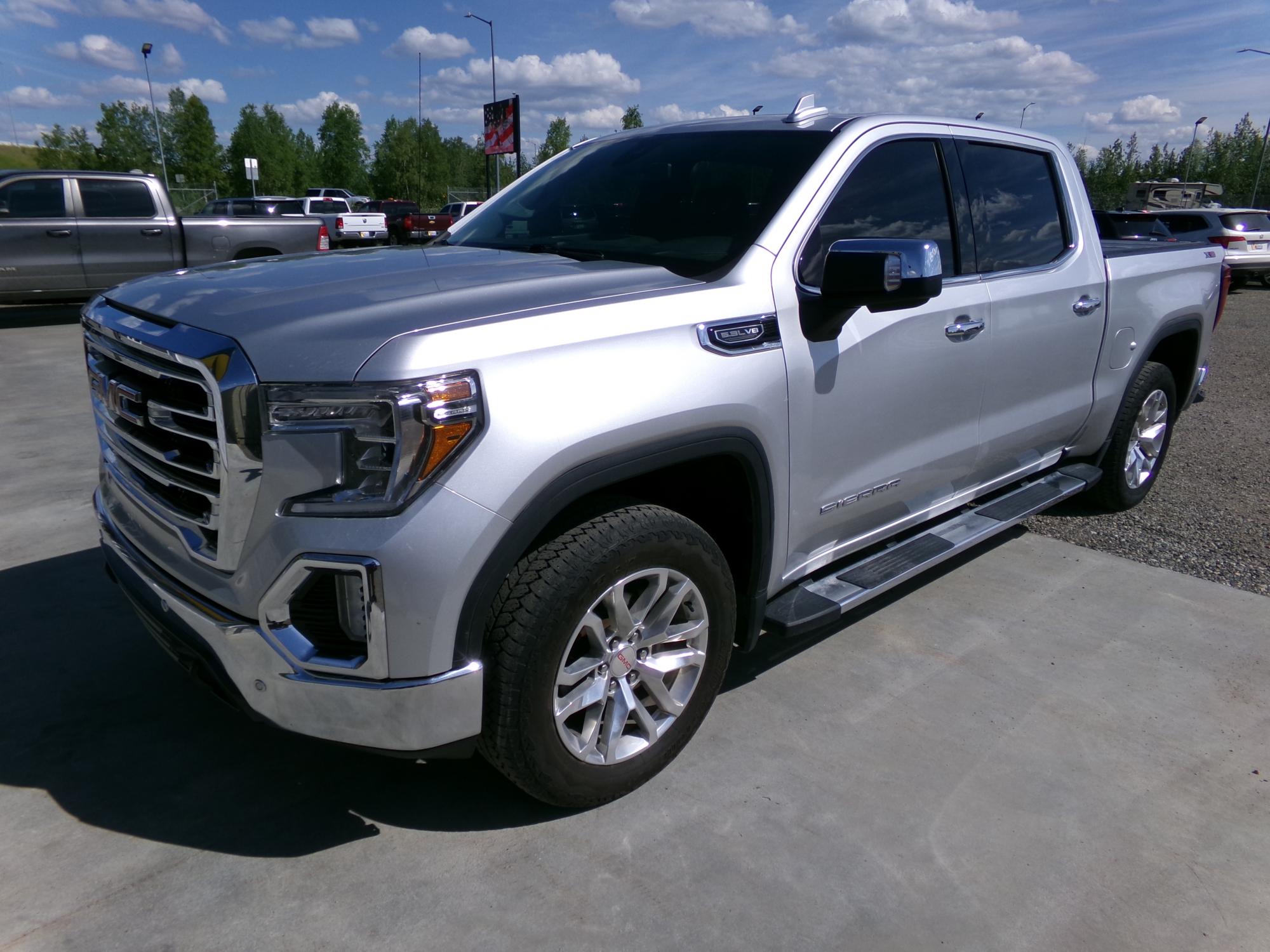 photo of 2019 GMC Sierra 1500 SLT Crew Cab Short Box 4WD