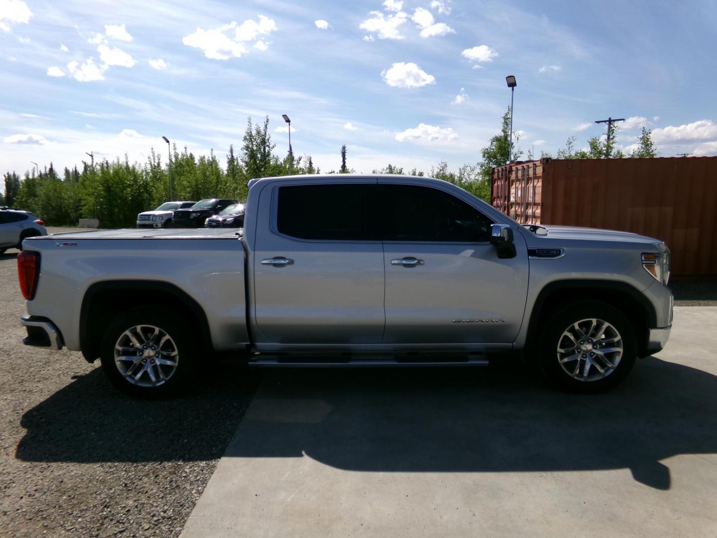 2019 Silver GMC Sierra 1500 SLT Crew Cab Short Box 4WD (3GTU9DED3KG) with an 5.3L V8 OHV 16V engine, 6A transmission, located at 2630 Philips Field Rd., Fairbanks, AK, 99709, (907) 458-0593, 64.848068, -147.780609 - Photo#2