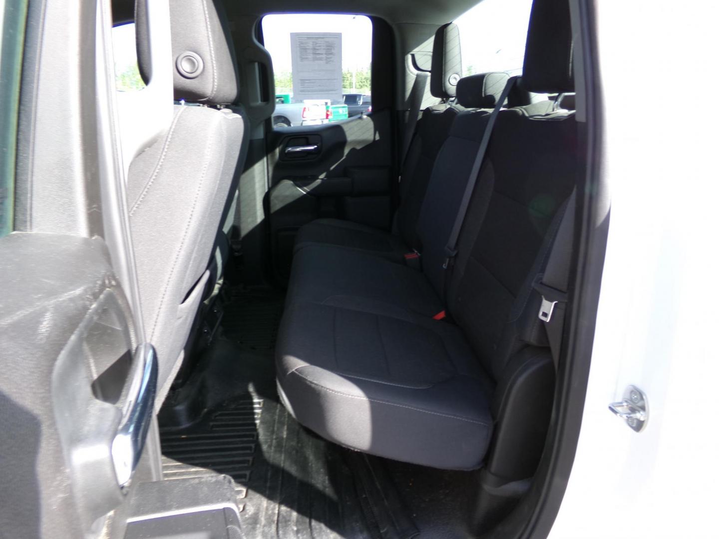 2019 White Chevrolet Silverado 1500 Work Truck Double Cab 4WD (1GCRYAEF5KZ) with an 5.3L V8 OHV 16V engine, 6A transmission, located at 2630 Philips Field Rd., Fairbanks, AK, 99709, (907) 458-0593, 64.848068, -147.780609 - Photo#5