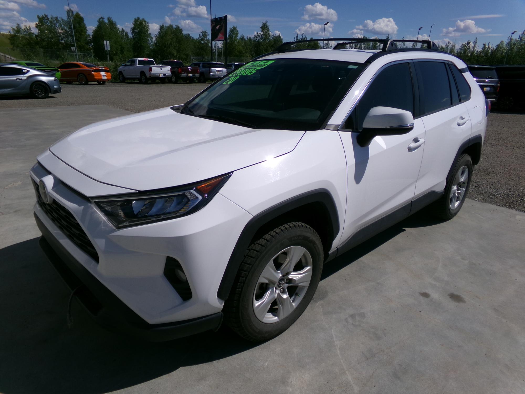 photo of 2020 Toyota RAV4 XLE AWD