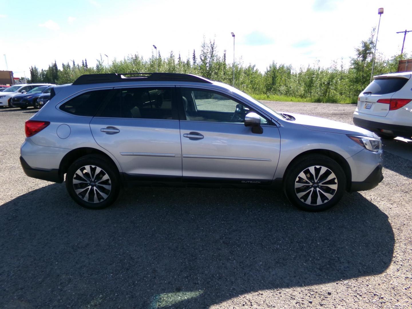 2018 Silver Subaru Outback 2.5i Limited (4S4BSANC8J3) with an 2.5L H4 DOHC 16V engine, CVT transmission, located at 2630 Philips Field Rd., Fairbanks, AK, 99709, (907) 458-0593, 64.848068, -147.780609 - Photo#2