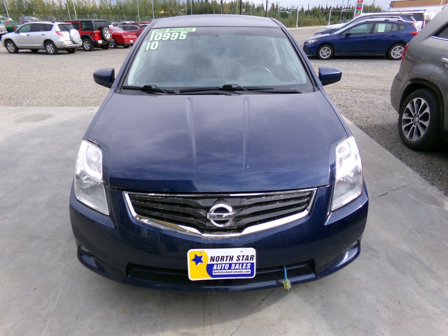 2010 Blue /Black Nissan Sentra 2.0 (3N1AB6AP5AL) with an 2.0L L4 DOHC 16V engine, Continuously Variable Transmisson transmission, located at 2630 Philips Field Rd., Fairbanks, AK, 99709, (907) 458-0593, 64.848068, -147.780609- Photo#2