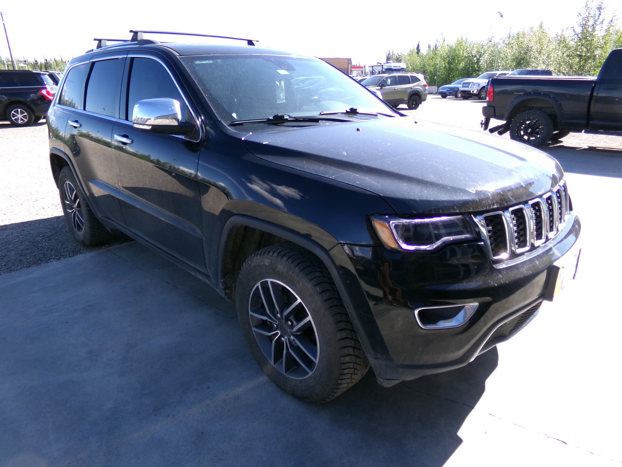 photo of 2019 Jeep Grand Cherokee Limited 4WD