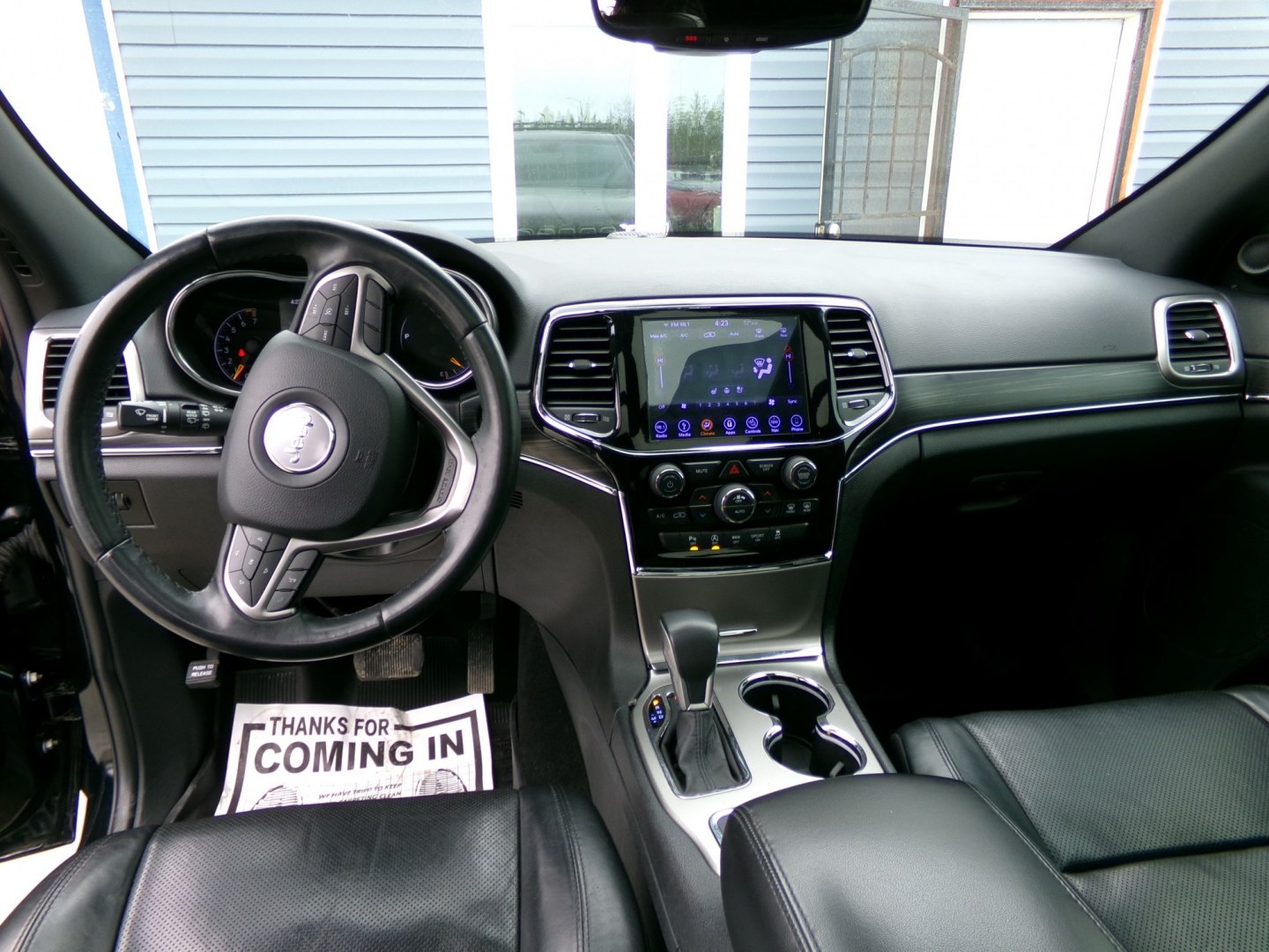 2019 Black /Black Jeep Grand Cherokee Limited 4WD (1C4RJFBG4KC) with an 3.6L V6 DOHC 24V engine, 8A transmission, located at 2630 Philips Field Rd., Fairbanks, AK, 99709, (907) 458-0593, 64.848068, -147.780609- Photo#6