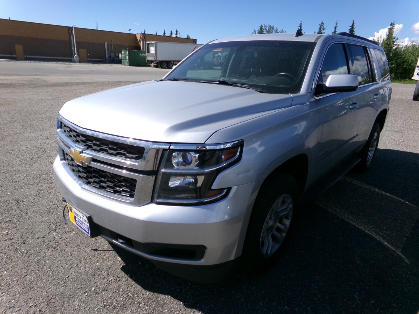 2015 Silver Chevrolet Tahoe LS 4WD (1GNSKAEC0FR) with an 5.3L V8 OHV 16V engine, 6-Speed Automatic transmission, located at 2630 Philips Field Rd., Fairbanks, AK, 99709, (907) 458-0593, 64.848068, -147.780609- Photo#0