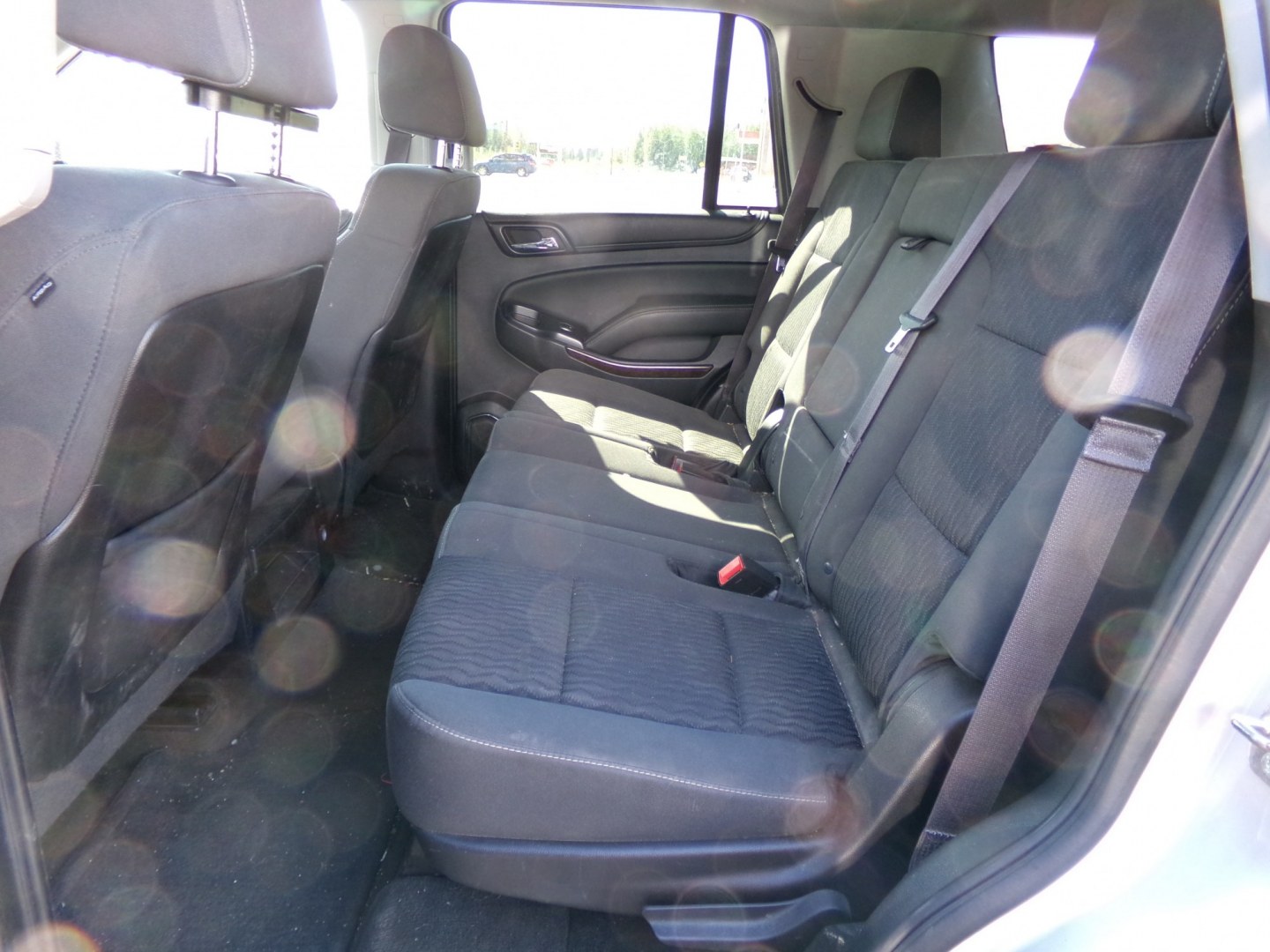 2015 Silver Chevrolet Tahoe LS 4WD (1GNSKAEC0FR) with an 5.3L V8 OHV 16V engine, 6-Speed Automatic transmission, located at 2630 Philips Field Rd., Fairbanks, AK, 99709, (907) 458-0593, 64.848068, -147.780609- Photo#5