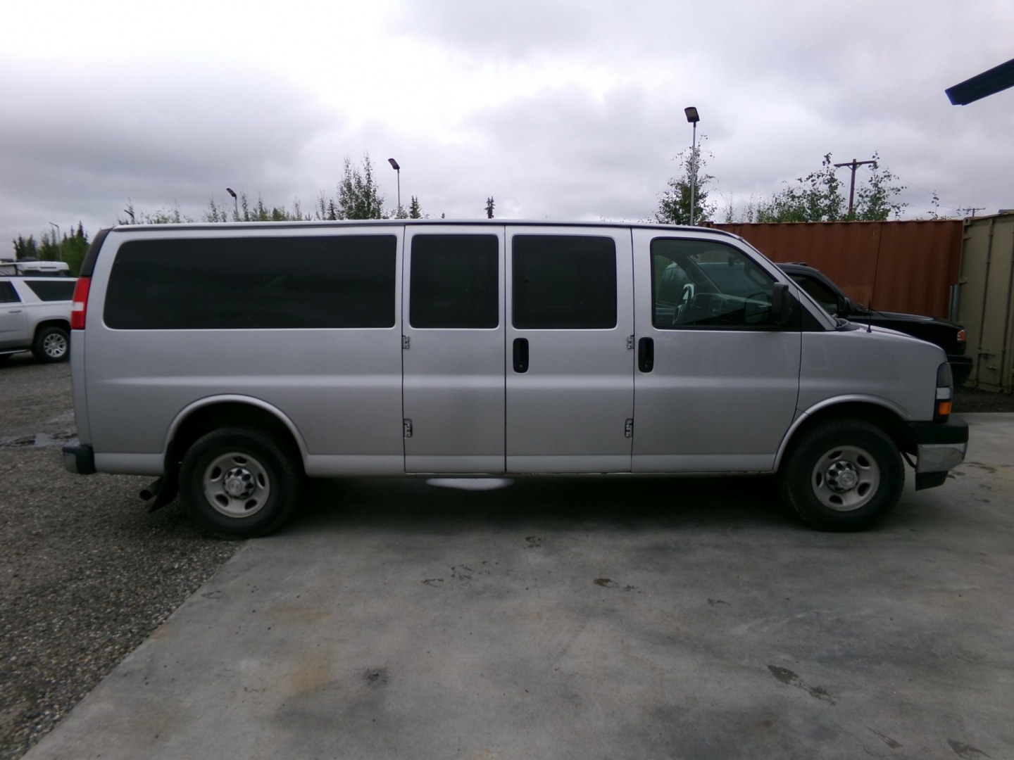 2017 Silver Chevrolet Express LS 3500 Extended (1GAZGNFG5H1) with an 6.0L V8 OHV 16V FFV engine, 6A transmission, located at 2630 Philips Field Rd., Fairbanks, AK, 99709, (907) 458-0593, 64.848068, -147.780609- Photo#2