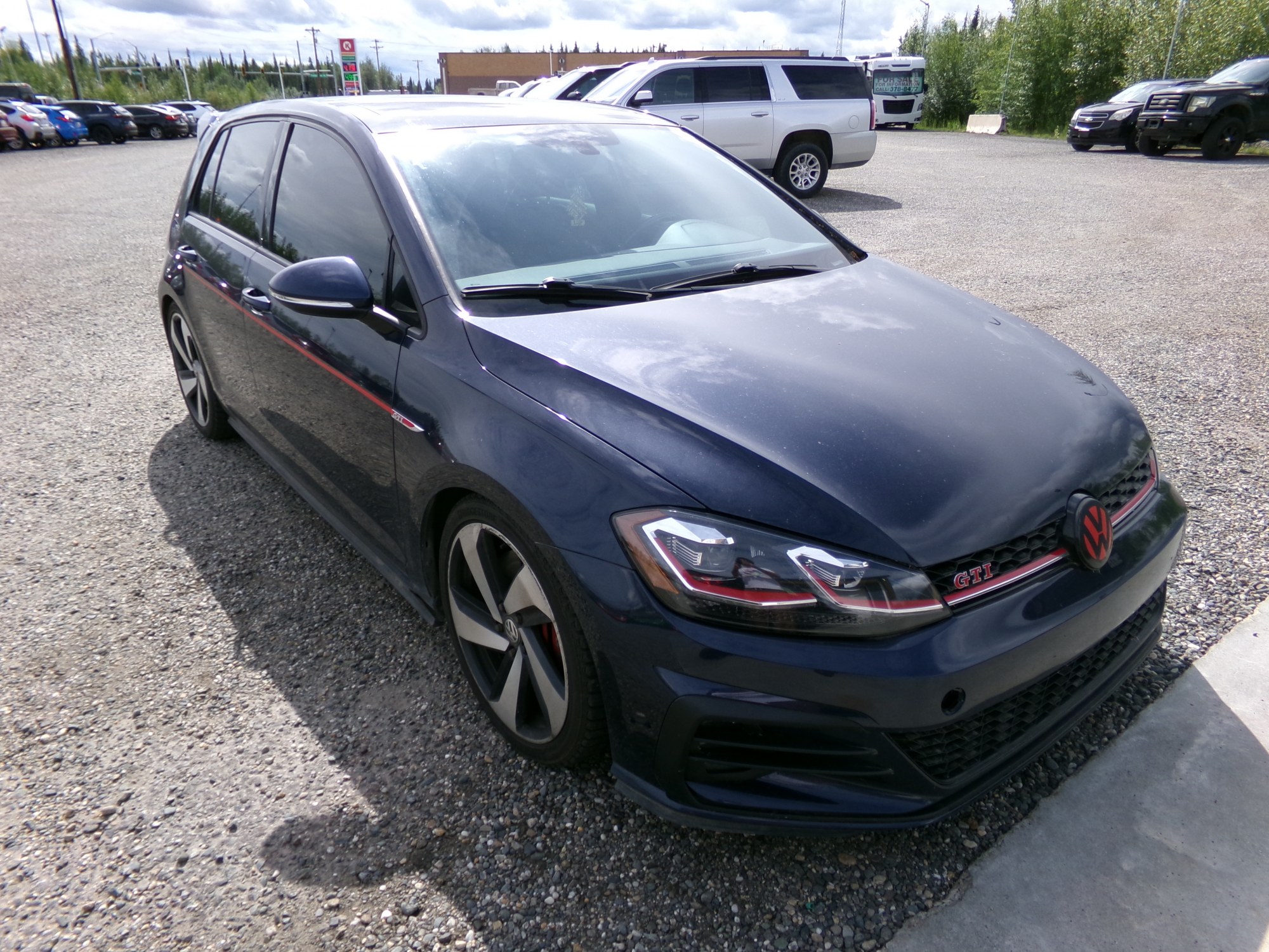 photo of 2019 Volkswagen Golf GTI S 6M 4-Door