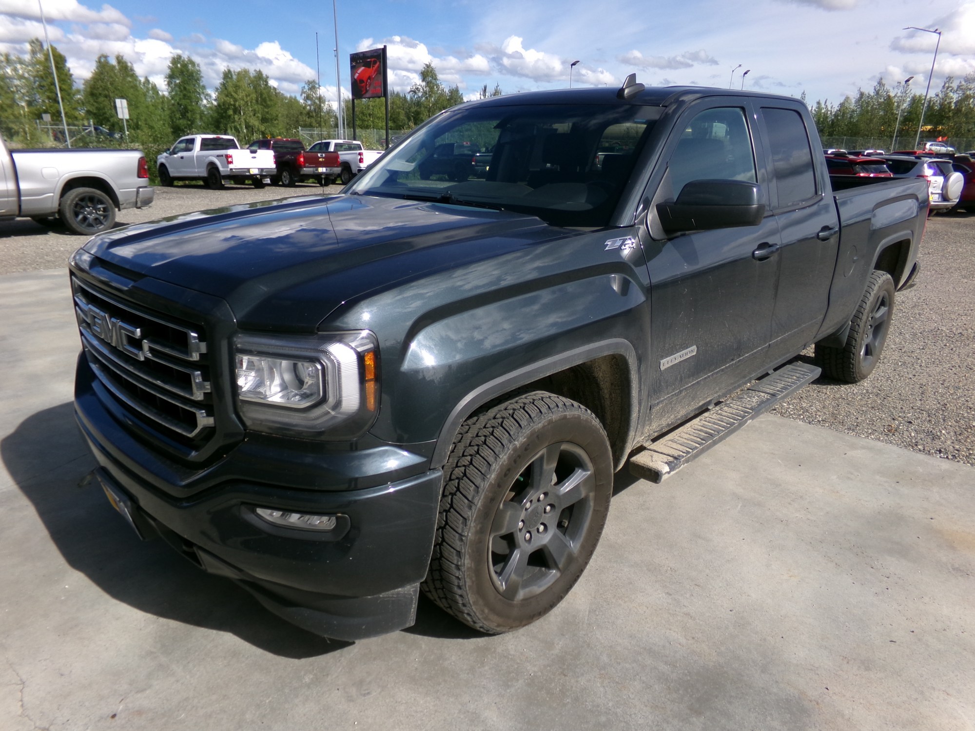 photo of 2017 GMC Sierra 1500 SLE Double Cab 4WD