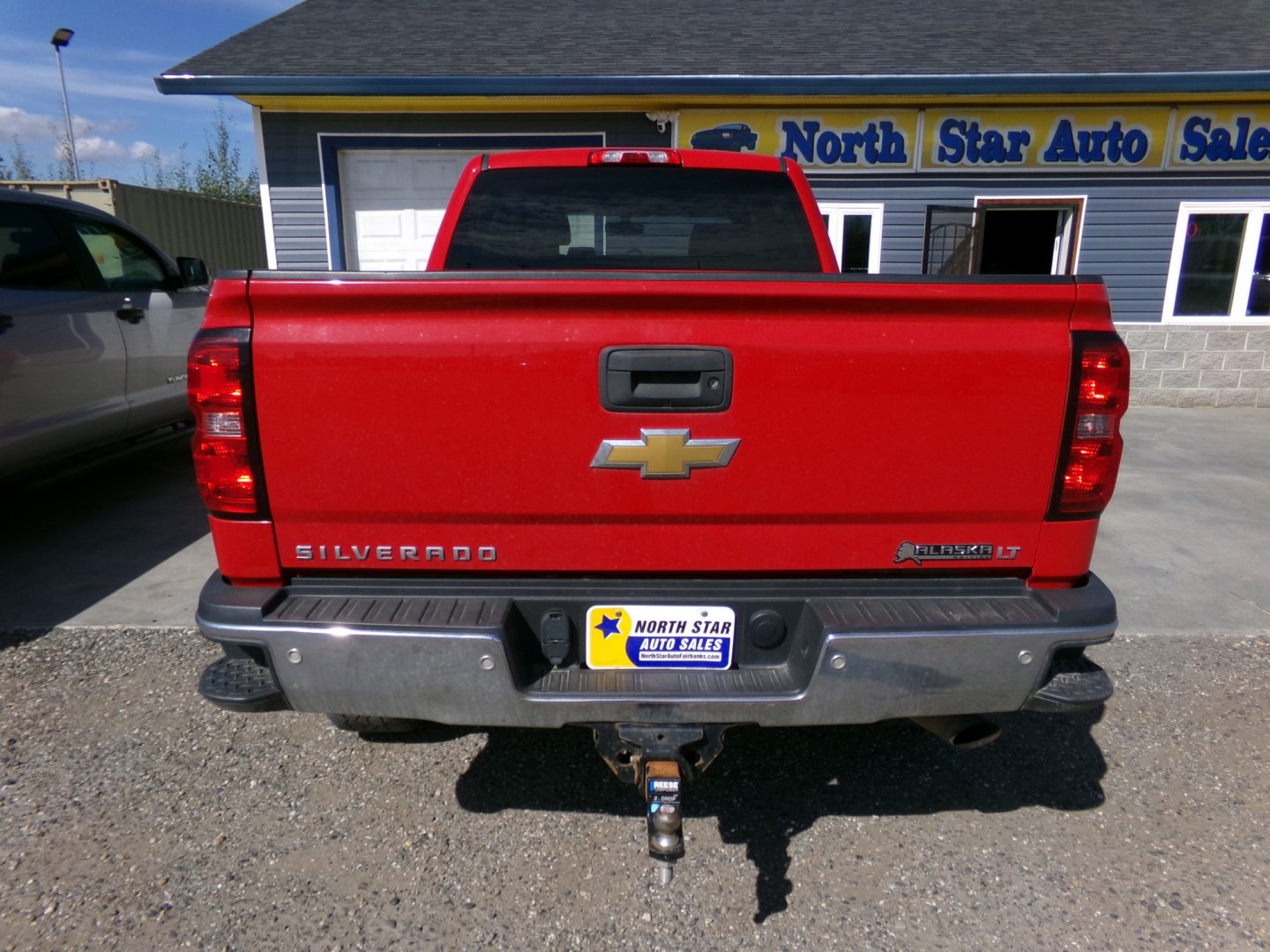 2015 Chevrolet Silverado 2500HD LT Crew Cab Long Box 4WD (1GC1KVEG8FF) with an 6.0L V8 OHV 16V FFV engine, 6A transmission, located at 2630 Philips Field Rd., Fairbanks, AK, 99709, (907) 458-0593, 64.848068, -147.780609- Photo#3