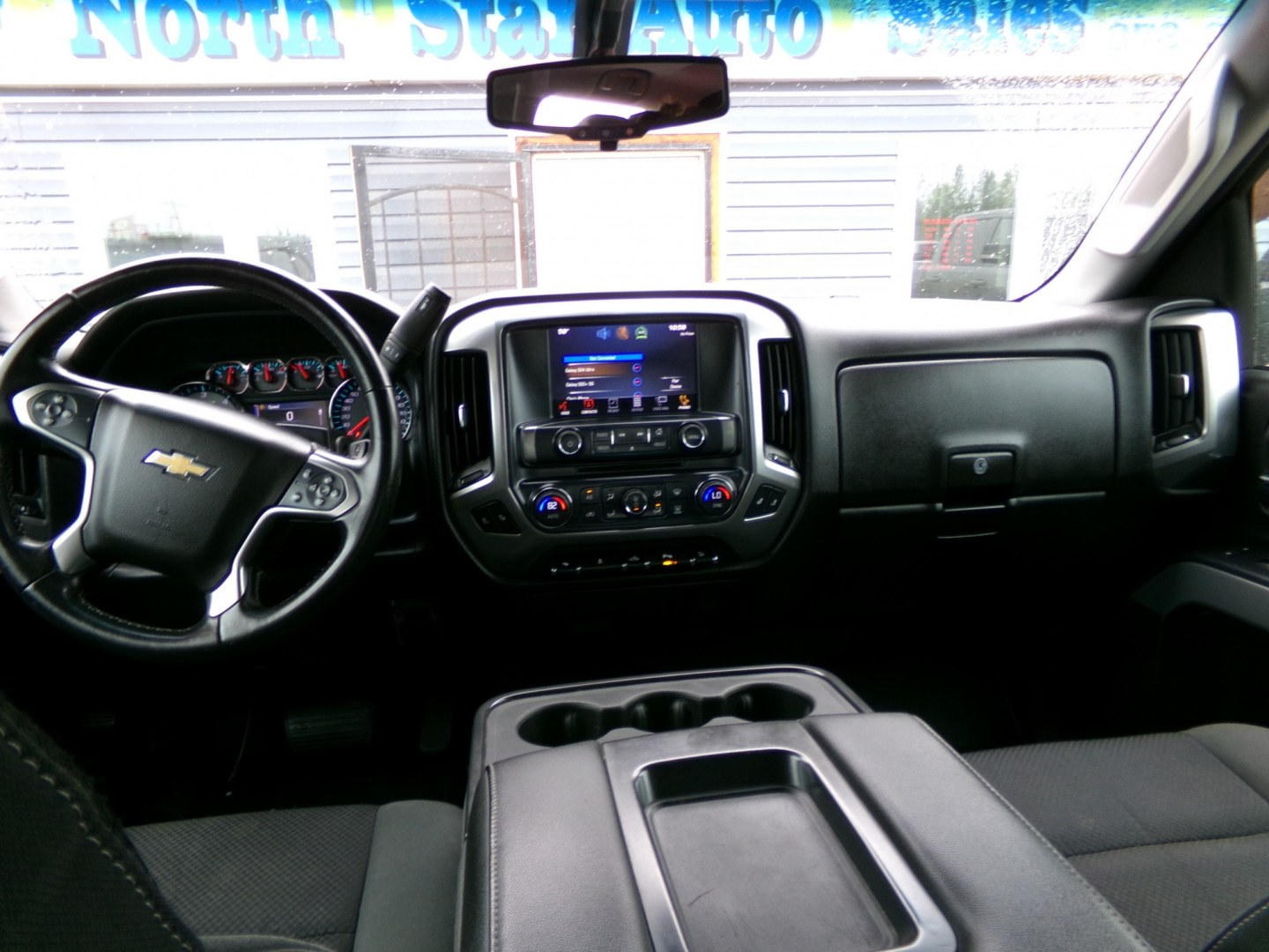 2015 Chevrolet Silverado 2500HD LT Crew Cab Long Box 4WD (1GC1KVEG8FF) with an 6.0L V8 OHV 16V FFV engine, 6A transmission, located at 2630 Philips Field Rd., Fairbanks, AK, 99709, (907) 458-0593, 64.848068, -147.780609- Photo#6