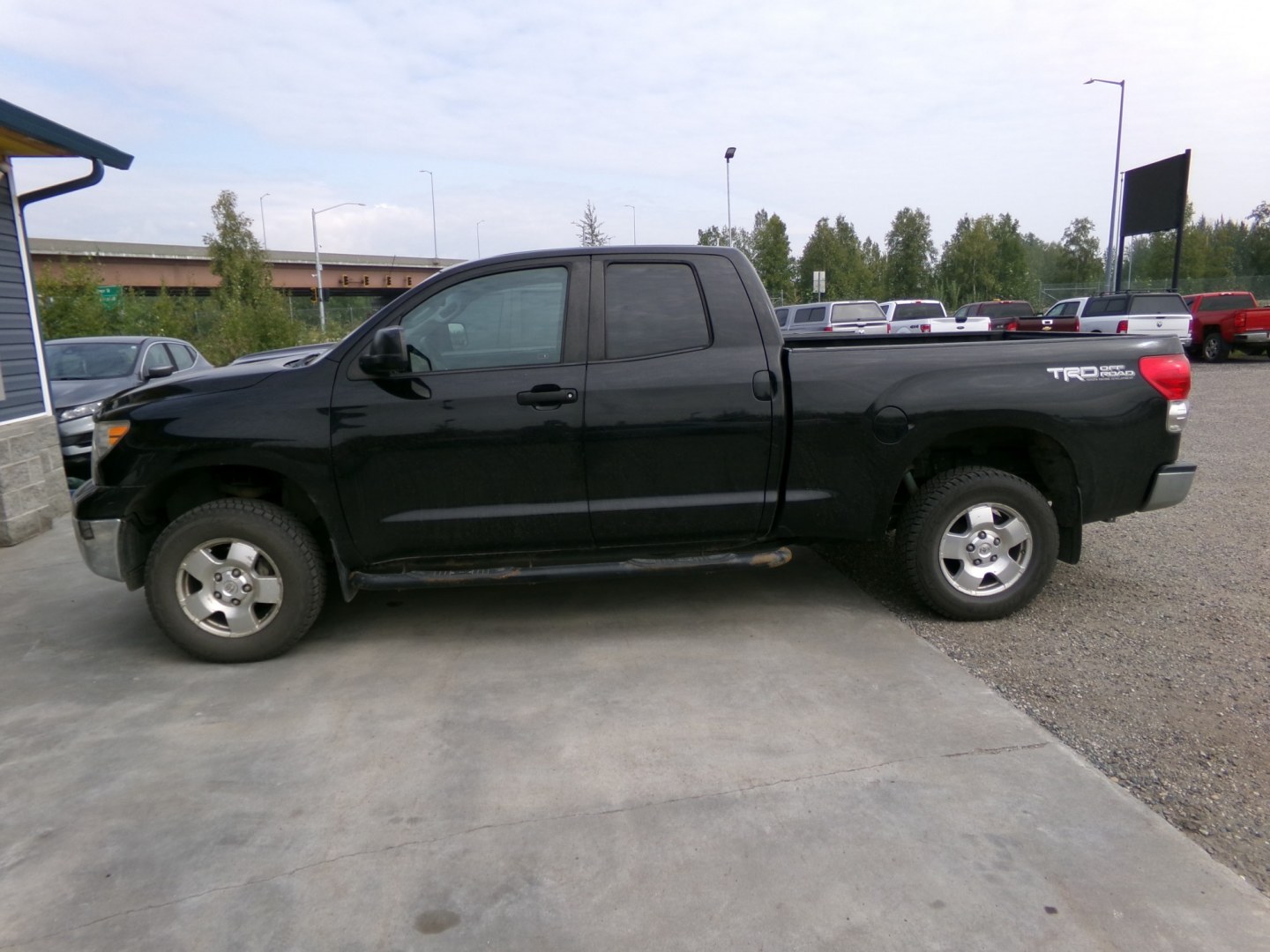 2008 Toyota Tundra SR5 Double Cab 4.7L Long Bed 4WD (5TFBT54178X) with an 4.7L V8 DOHC 32V engine, 5A OD transmission, located at 2630 Philips Field Rd., Fairbanks, AK, 99709, (907) 458-0593, 64.848068, -147.780609- Photo#2