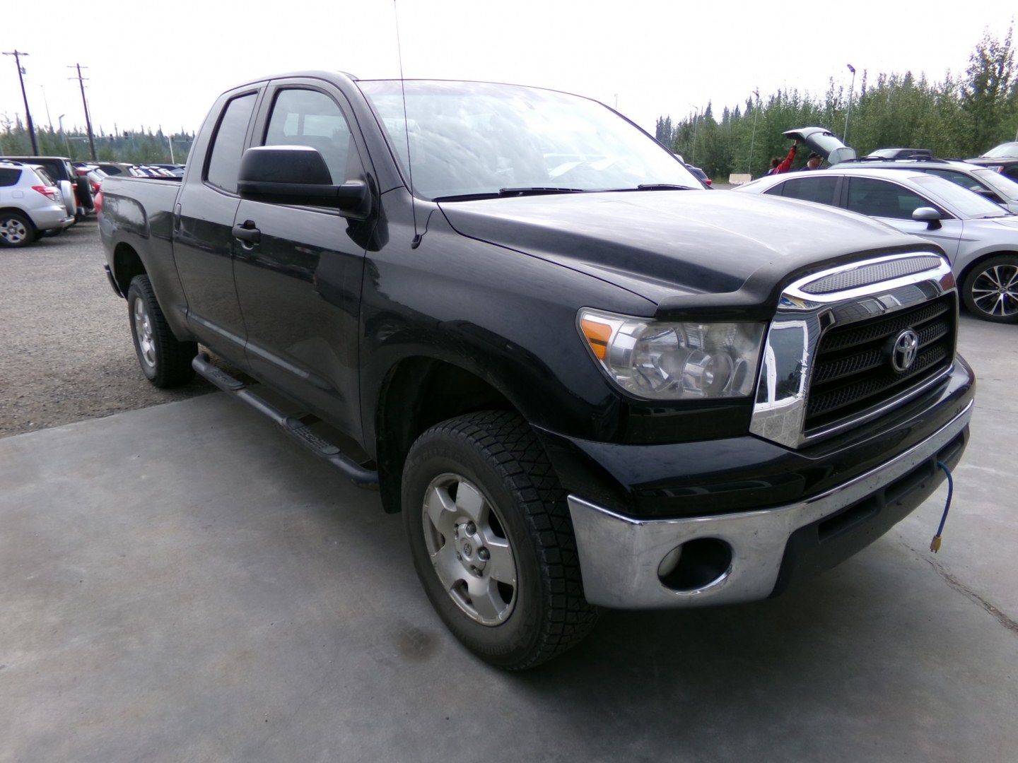 2008 Toyota Tundra SR5 Double Cab 4.7L Long Bed 4WD (5TFBT54178X) with an 4.7L V8 DOHC 32V engine, 5A OD transmission, located at 2630 Philips Field Rd., Fairbanks, AK, 99709, (907) 458-0593, 64.848068, -147.780609- Photo#0