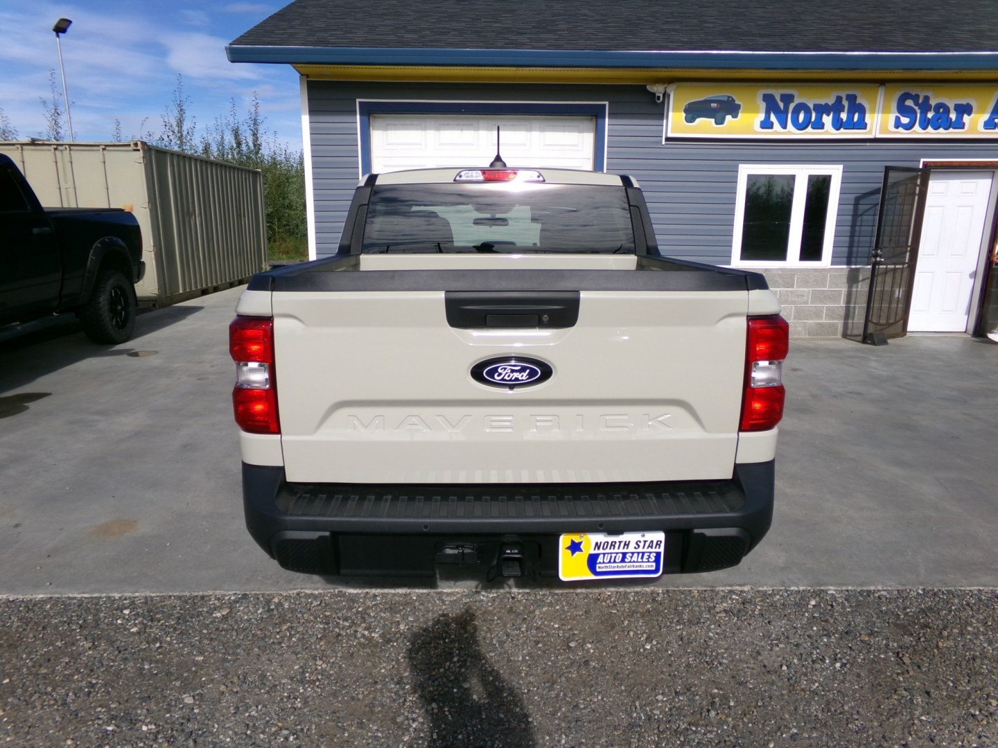 2025 Tan Ford Maverick XL (3FTTW8BA0SR) with an 2.0L L4 DOHC 16V engine, CVT transmission, located at 2630 Philips Field Rd., Fairbanks, AK, 99709, (907) 458-0593, 64.848068, -147.780609- Photo#3