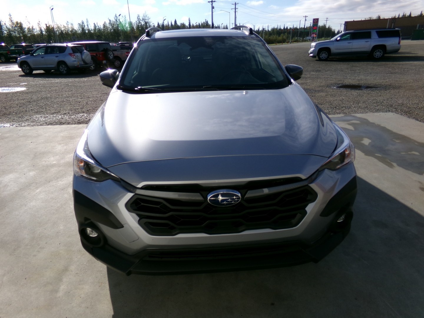 2024 Silver Subaru Crosstrek 2.0i Premium CVT (JF2GUADC4R8) with an 2.0L L4 DOHC 16V engine, CVT transmission, located at 2630 Philips Field Rd., Fairbanks, AK, 99709, (907) 458-0593, 64.848068, -147.780609- Photo#1