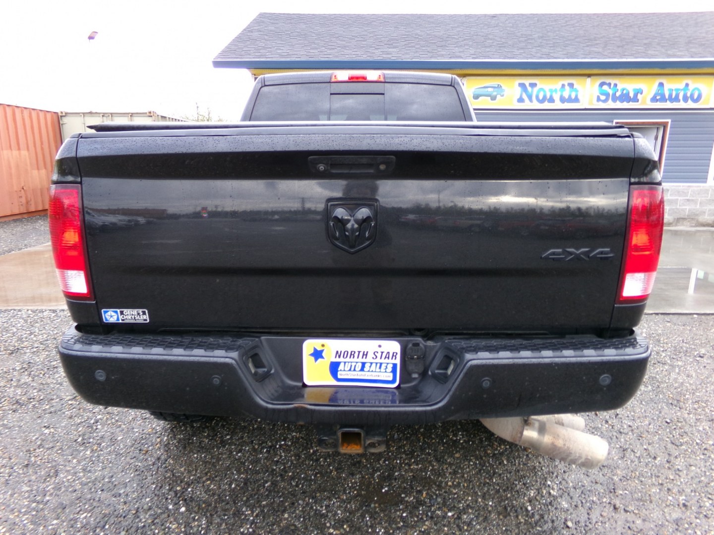 2015 Black RAM 2500 Big Horn Crew Cab SWB 4WD (3C6UR5DJ4FG) with an 6.7L L6 engine, 6-Speed Automatic transmission, located at 2630 Philips Field Rd., Fairbanks, AK, 99709, (907) 458-0593, 64.848068, -147.780609- Photo#3