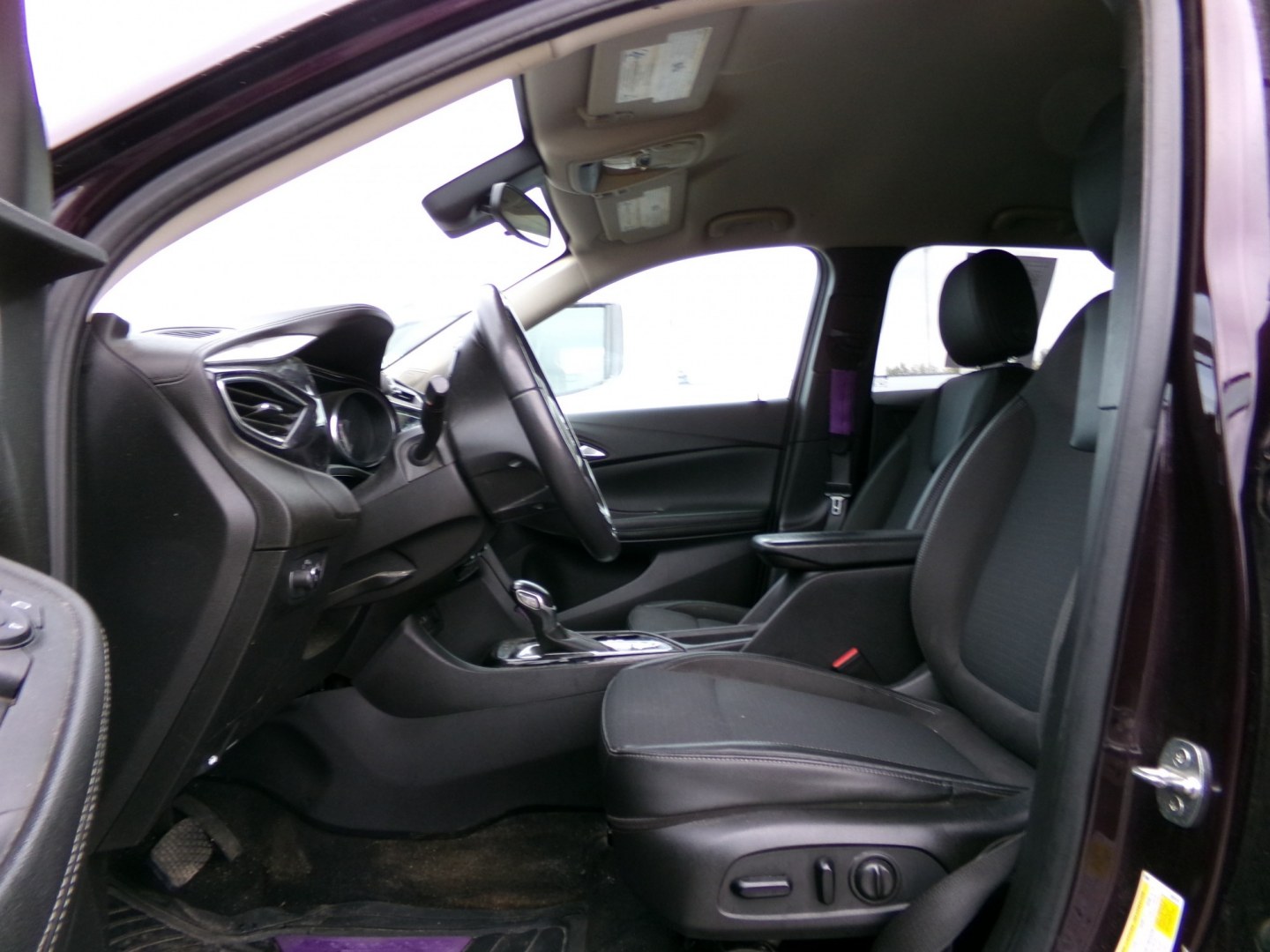 2020 Black Buick Encore GX Select AWD (KL4MMESL2LB) with an 1.3L L3 TURBO engine, 9A transmission, located at 2630 Philips Field Rd., Fairbanks, AK, 99709, (907) 458-0593, 64.848068, -147.780609- Photo#4
