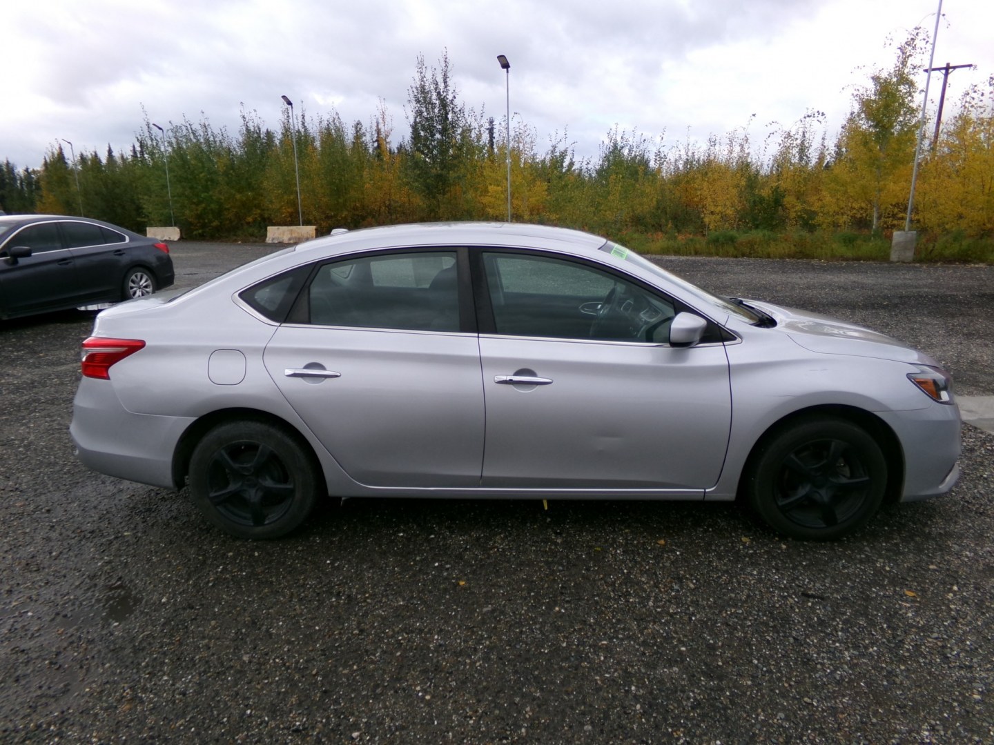 2017 Silver Nissan Sentra S (3N1AB7AP7HY) with an 1.8L L4 SFI DOHC 16V engine, Automatic transmission, located at 2630 Philips Field Rd., Fairbanks, AK, 99709, (907) 458-0593, 64.848068, -147.780609- Photo#2