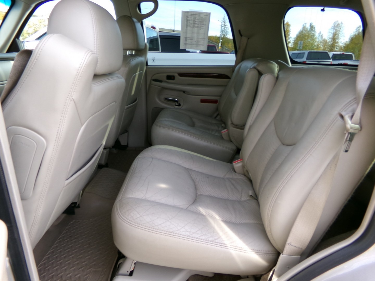 2005 Gold Cadillac Escalade AWD (1GYEK63N25R) with an 6.0L V8 OHV 16V engine, 4A OD transmission, located at 2630 Philips Field Rd., Fairbanks, AK, 99709, (907) 458-0593, 64.848068, -147.780609- Photo#5