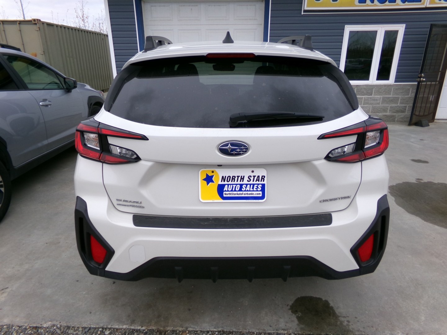 2024 White Subaru Crosstrek 2.0i Premium CVT (JF2GUADC8R8) with an 2.0L L4 DOHC 16V engine, CVT transmission, located at 2630 Philips Field Rd., Fairbanks, AK, 99709, (907) 458-0593, 64.848068, -147.780609- Photo#3
