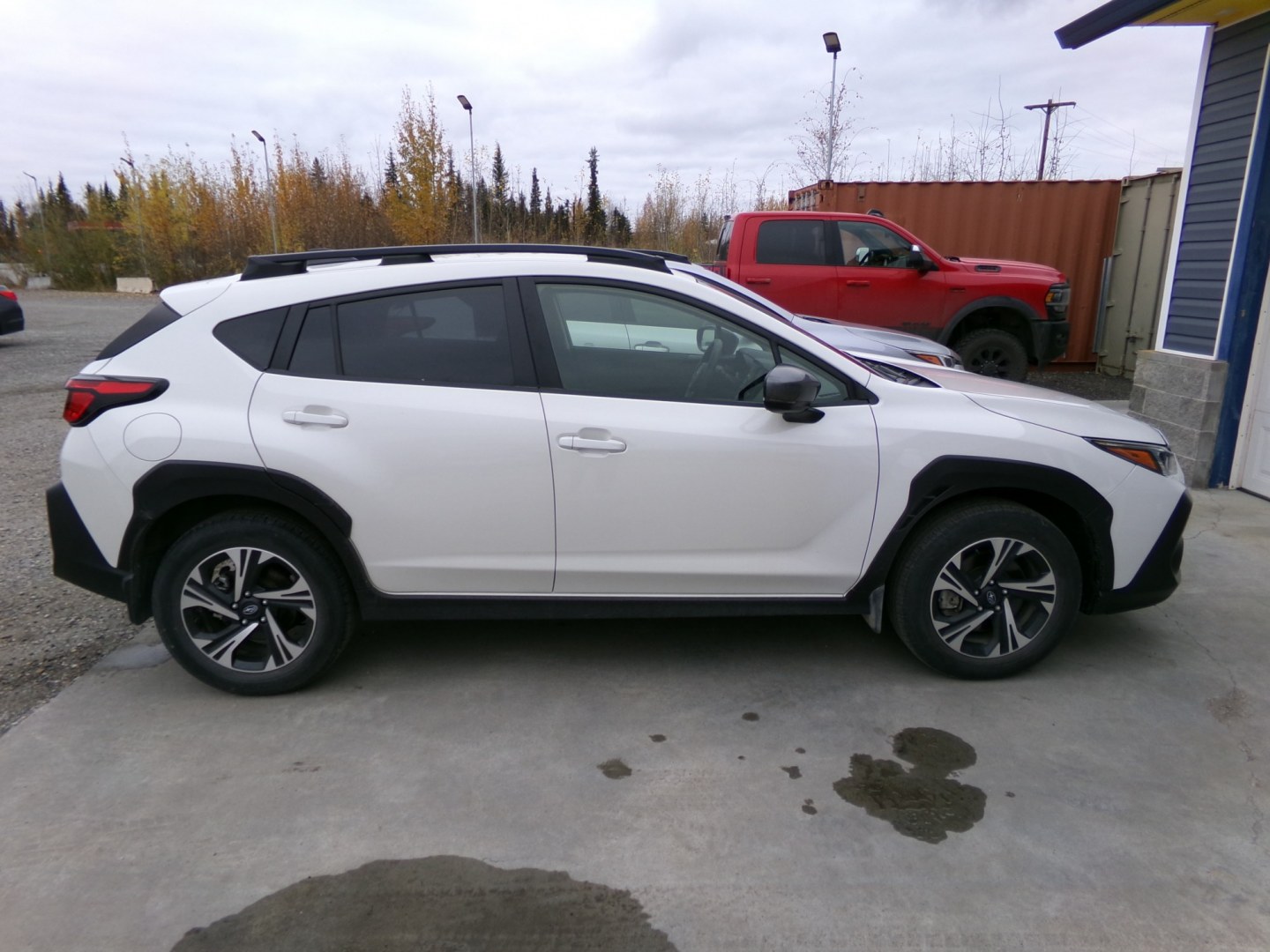 2024 White Subaru Crosstrek 2.0i Premium CVT (JF2GUADC8R8) with an 2.0L L4 DOHC 16V engine, CVT transmission, located at 2630 Philips Field Rd., Fairbanks, AK, 99709, (907) 458-0593, 64.848068, -147.780609- Photo#2