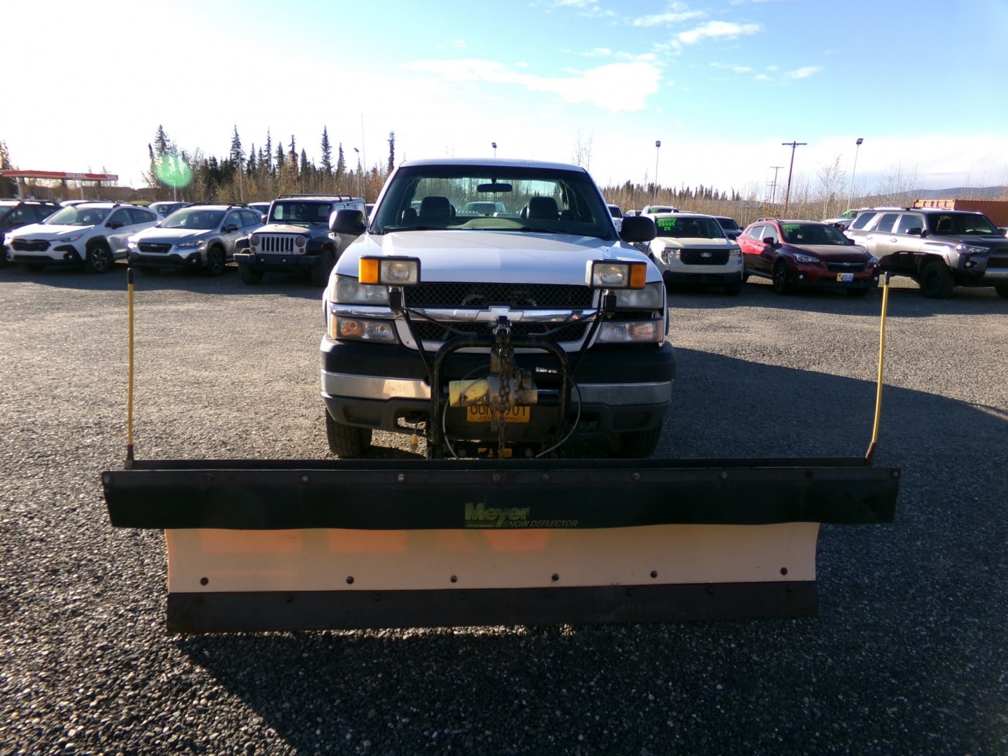 2004 White Chevrolet Silverado 2500HD Ext. Cab Long Bed 4WD (1GCHK29U34E) with an 6.0L V8 OHV 16V engine, located at 2630 Philips Field Rd., Fairbanks, AK, 99709, (907) 458-0593, 64.848068, -147.780609- Photo#1