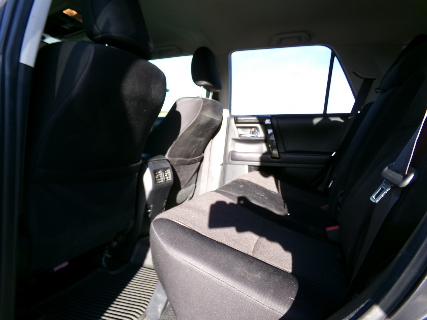 2018 Grey Toyota 4Runner Trail 4WD (JTEBU5JR9J5) with an 4.0L V6 DOHC 24V engine, 5A transmission, located at 2630 Philips Field Rd., Fairbanks, AK, 99709, (907) 458-0593, 64.848068, -147.780609- Photo#5