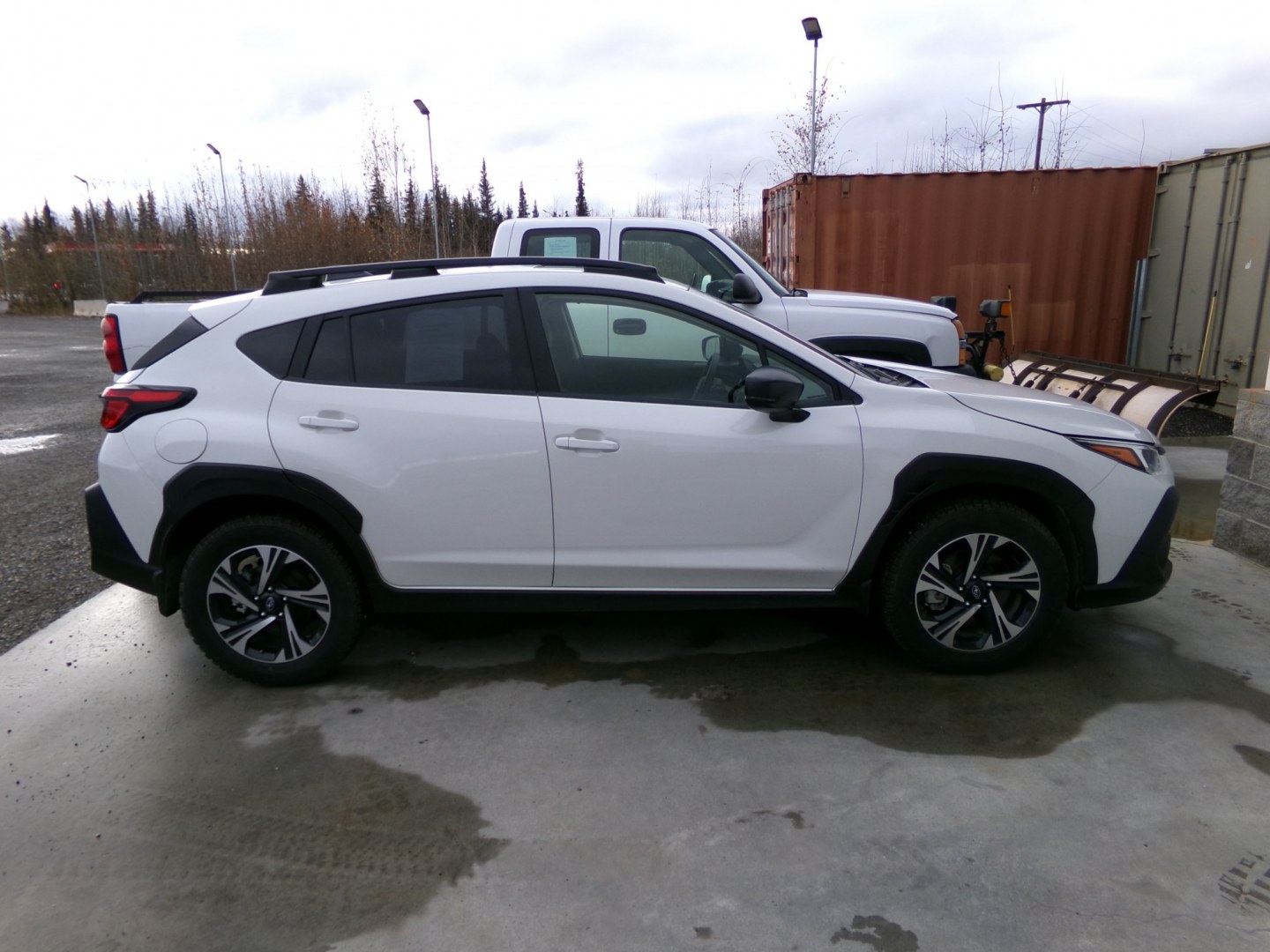 2024 White Subaru Crosstrek 2.0i Premium CVT (JF2GUADC7RH) with an 2.0L L4 DOHC 16V engine, CVT transmission, located at 2630 Philips Field Rd., Fairbanks, AK, 99709, (907) 458-0593, 64.848068, -147.780609- Photo#2