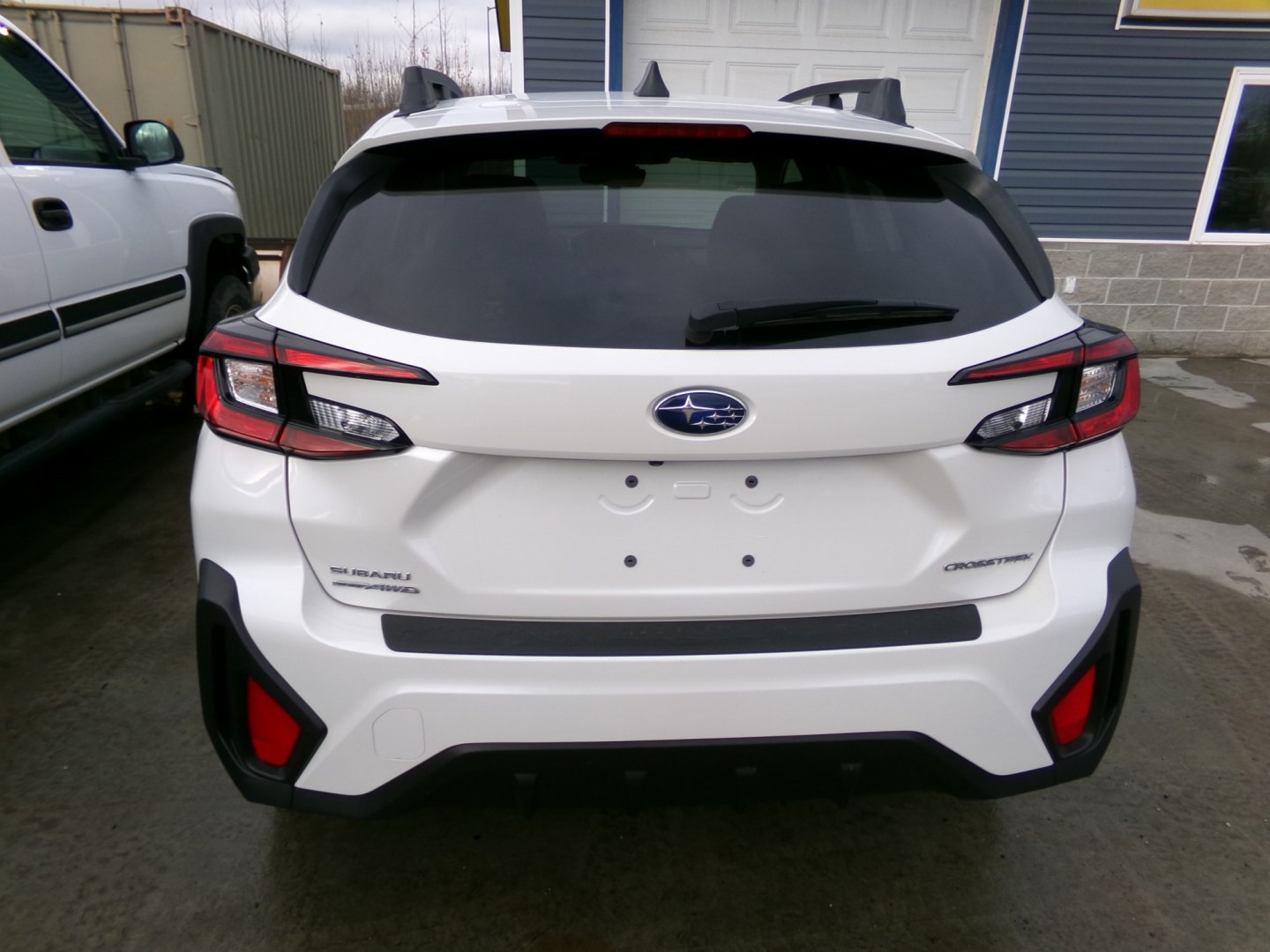 2024 White Subaru Crosstrek 2.0i Premium CVT (JF2GUADC7RH) with an 2.0L L4 DOHC 16V engine, CVT transmission, located at 2630 Philips Field Rd., Fairbanks, AK, 99709, (907) 458-0593, 64.848068, -147.780609- Photo#3