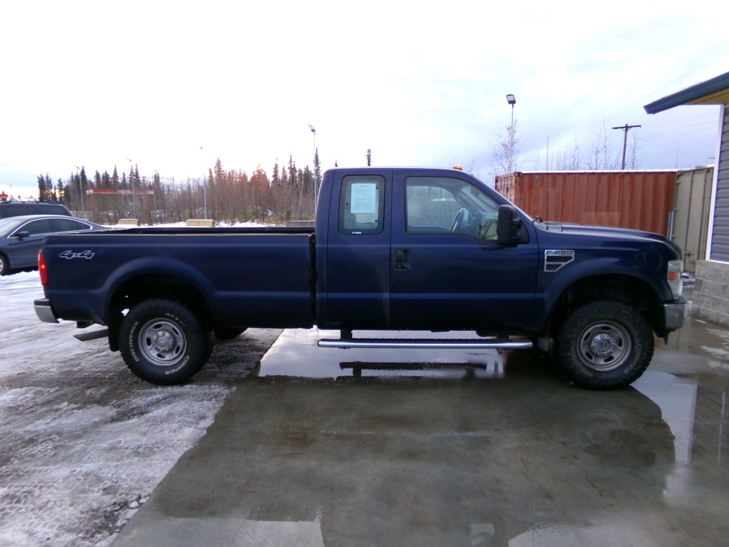 2010 Blue /Grey Ford F-250 SD XL SuperCab 4WD (1FTSX2BY4AE) with an 6.8L V10 SOHC 30V engine, located at 2630 Philips Field Rd., Fairbanks, AK, 99709, (907) 458-0593, 64.848068, -147.780609- Photo#2