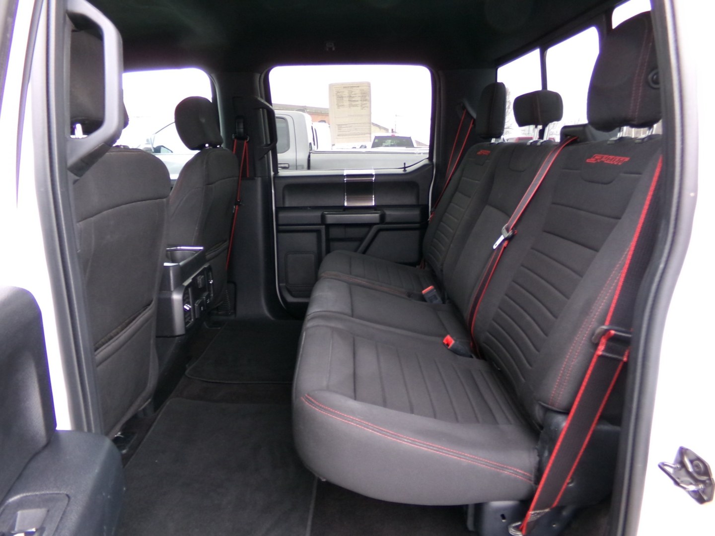 2016 Black Dodge 1500 Laramie Crew Cab SWB 4WD (1C6RR7NGXGS) with an 3.6L V6 DOHC 24V FFV engine, 6A transmission, located at 2630 Philips Field Rd., Fairbanks, AK, 99709, (907) 458-0593, 64.848068, -147.780609- Photo#5