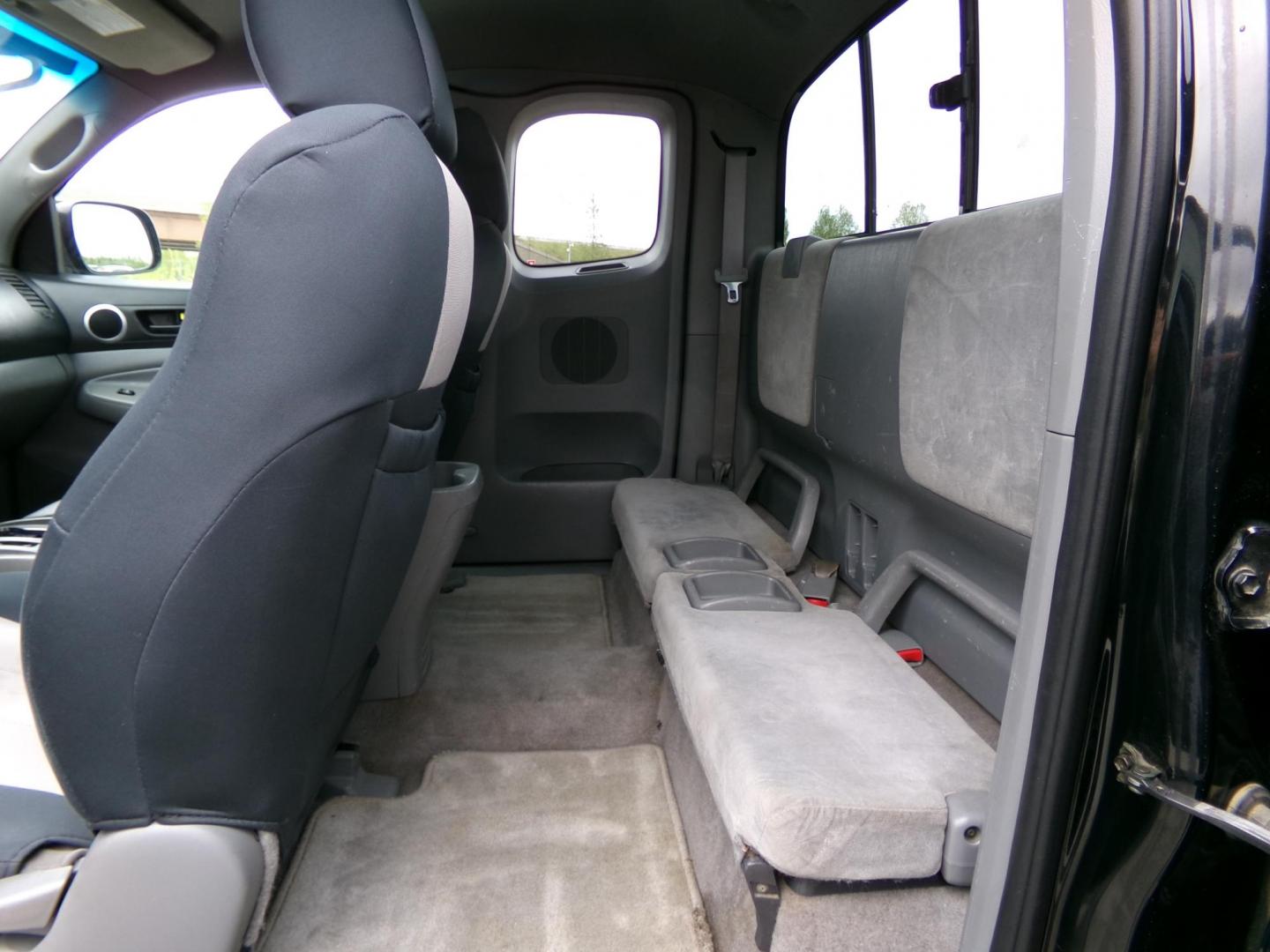 2006 Black Toyota Tacoma Base (5TEUU42N56Z) with an V6, 4.0L engine, located at 2630 Philips Field Rd., Fairbanks, AK, 99709, (907) 458-0593, 64.848068, -147.780609 - Photo#5